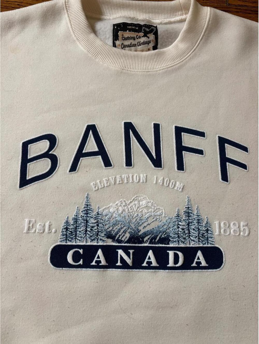 Size M - Picture 2 of 4